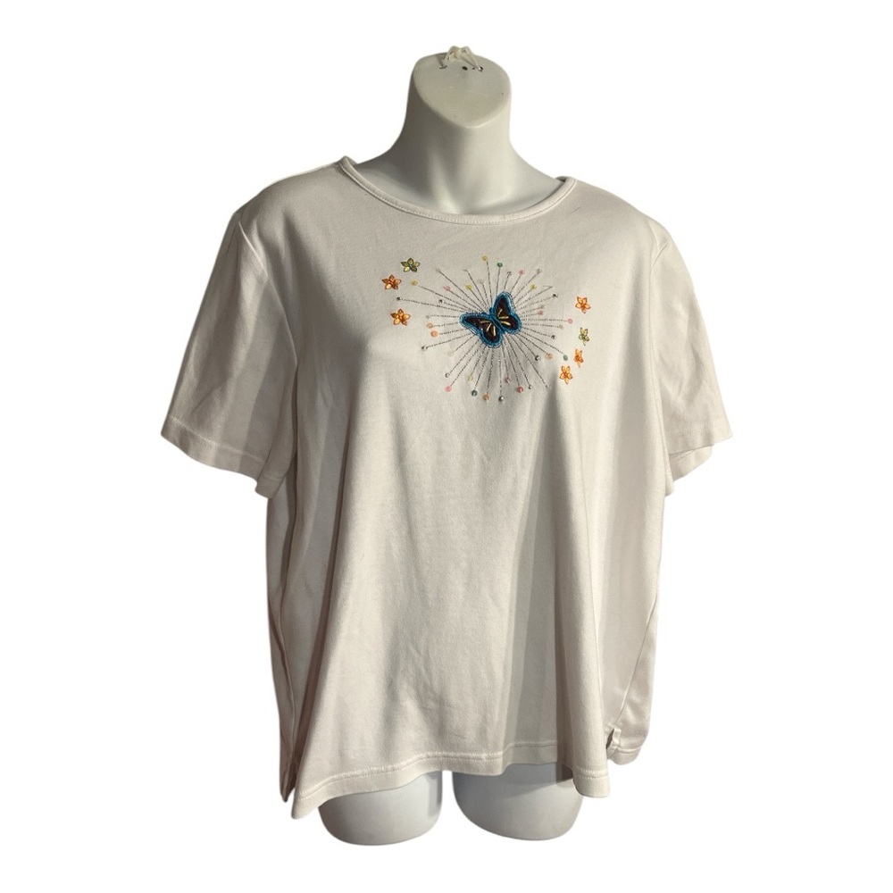 Breckenridge White T-Shirt with Butterfly Embroidery. Size large